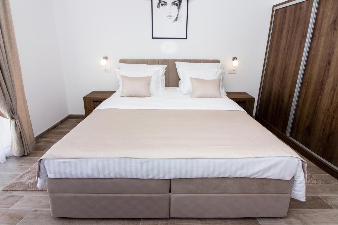 Utopia Apartments Split Buitenkant foto