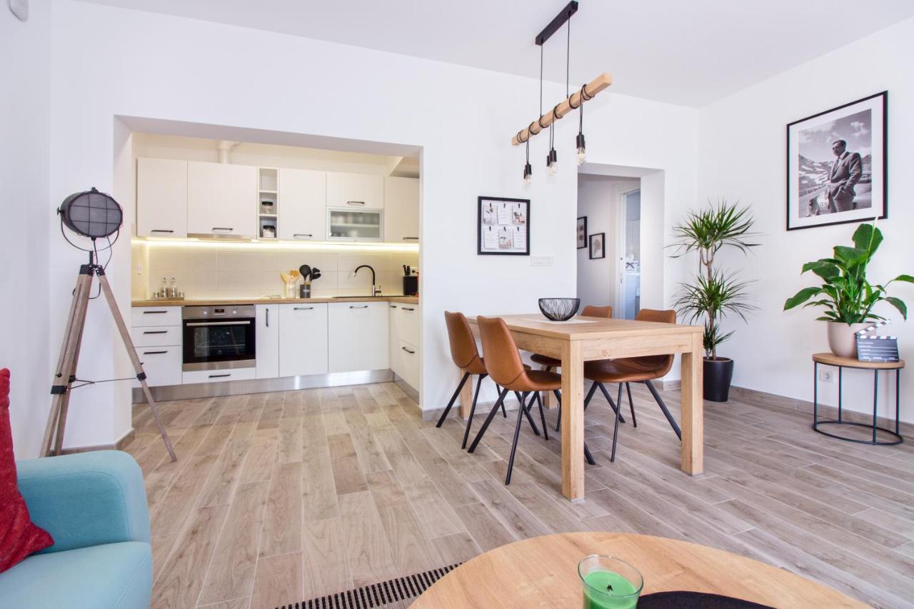 Utopia Apartments Split Buitenkant foto